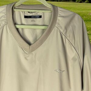 Greg Norman Men’s XL Beige Pullover Windshirt Jacket V-Neck Golf Shacket EUC